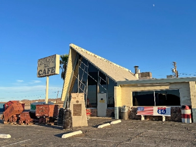 This is the Ludlow ghost town in California Ludlow Cafe Route 66