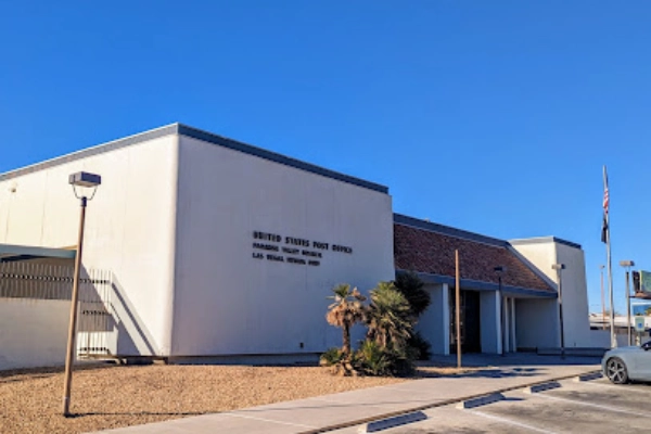 The US Post Office at 4975 S University Center Dr, Las Vegas, NV 89119