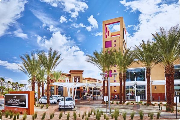 Las Vegas North Premium Outlets