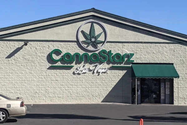 A picture of the exterior building of the Cannastarz dispensary in downtown Las Vegas